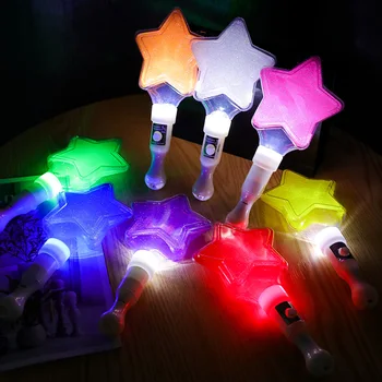 Szív Alakú LED-es Világító pálca Szerelem Világító Koncert Éljenzés Cső elemes Esküvő Party Light Stick Játékok